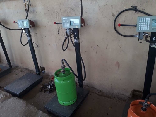 2-120 کیلوگرم دستگاه پرکن گاز پخت و پز خودکار ضد انفجار ترازوی LPG برای سیلندر گاز